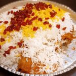 زرشک پلو با مرغ سس پز (سینه)